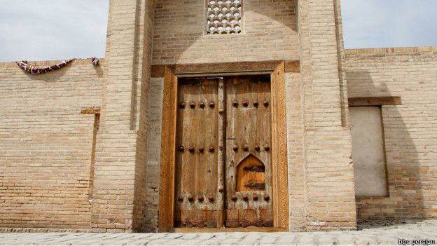 160714131714_bukhara_other_historic_places_tajik_photographer_jamshid_shayev_624x351_bbcpersian.jpg