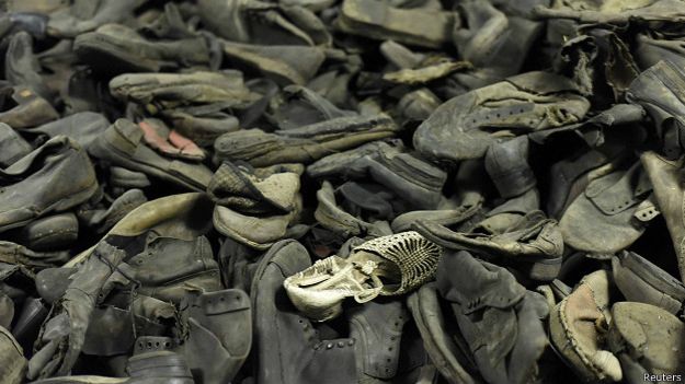 150123220031_discarded_shoes_are_displayed_former_german_nazi_concentration_and_extermination_camp_auschwitz_in_oswiecim_624x351_reuters.jpg