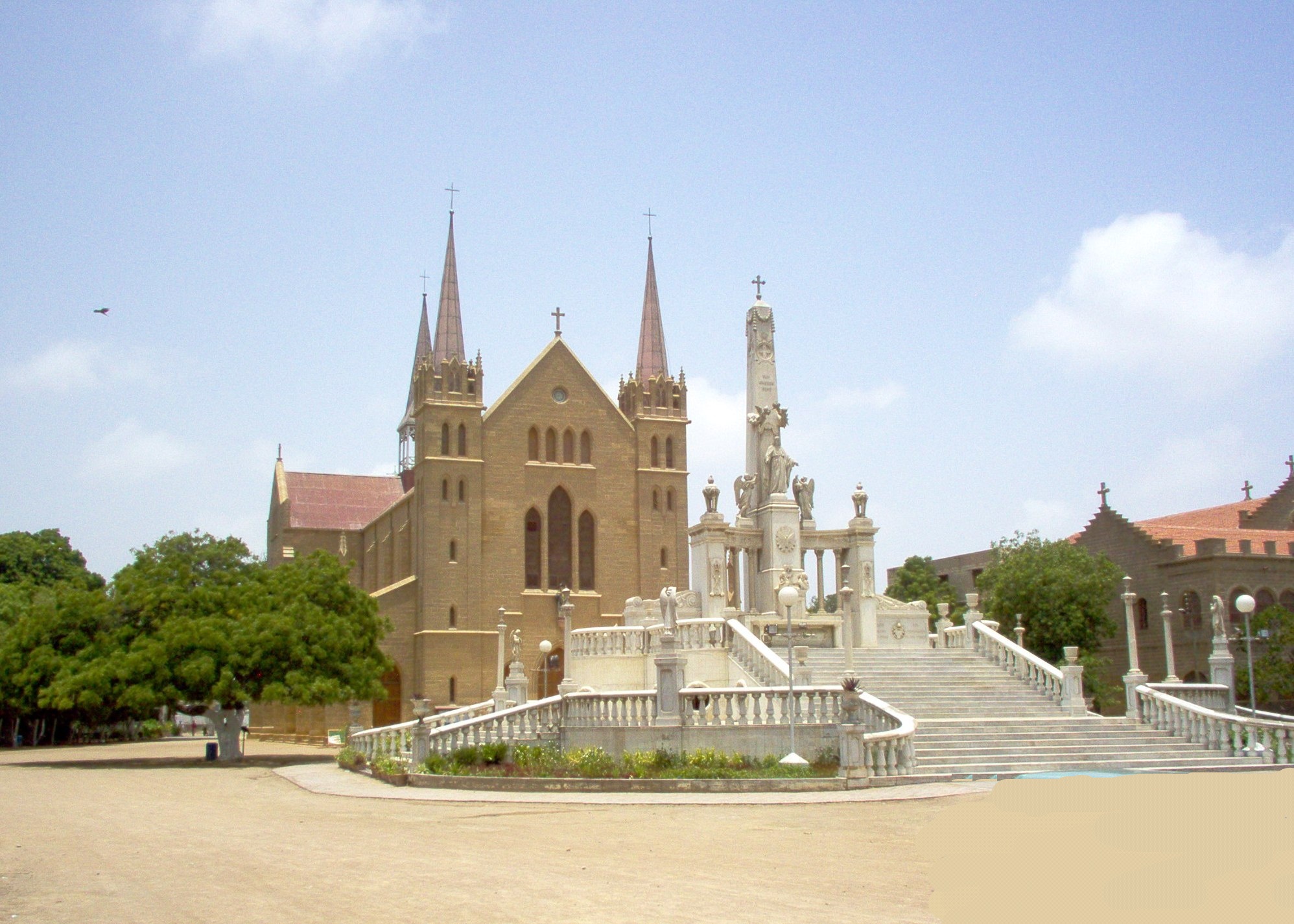 karachi-st-patricks-cathedral.jpg