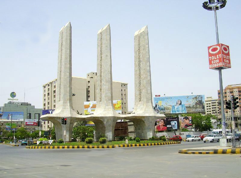 Adnan_Asim's_Karachi_City._3_Talwar_(_Swords_)_Clifton,_Karachi.jpg