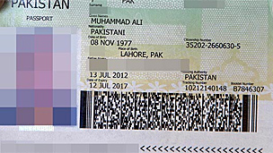 120723133138_pakistan-fake-pasport.jpg