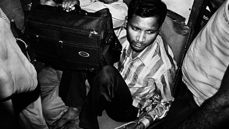 130130070932_indian_railway_journey_4_976x549_bbc_nocredit.jpg