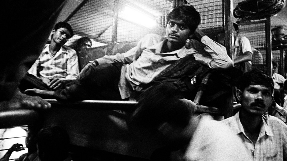 130130071214_indian_railway_journey_5_976x549_bbc_nocredit.jpg