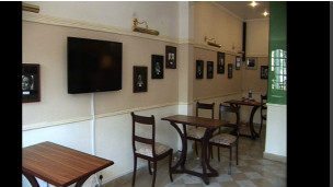 130308133440_pak_tea_house_lahore_interior_qasmi_112_304x171_bbc_nocredit.jpg