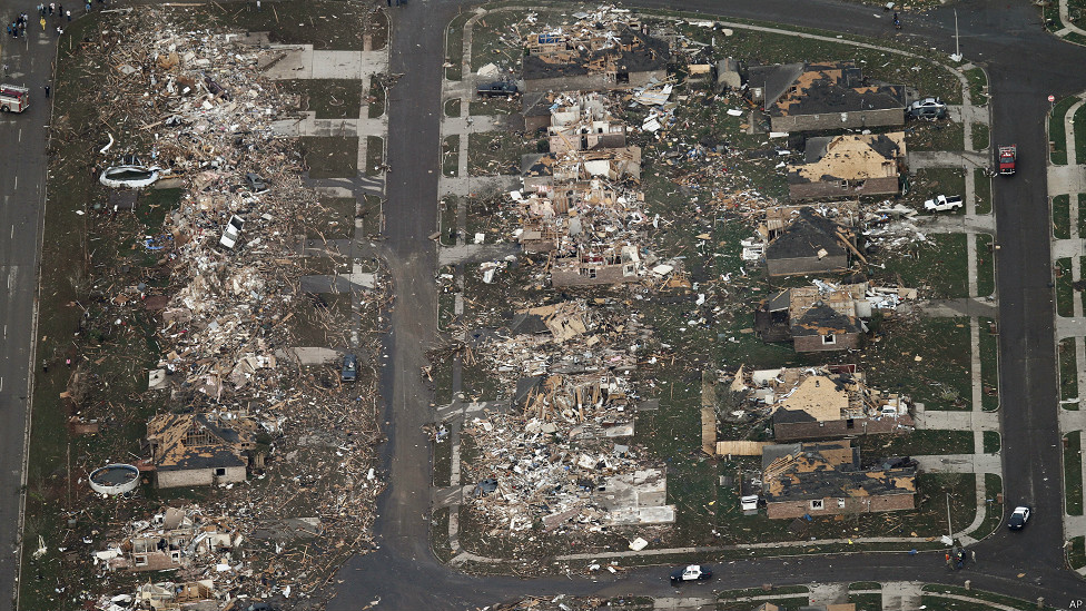 130521082005_oklahoma_tornado_976x549_ap.jpg