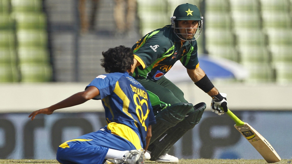 140308104655_asia_cup_final_misbah_976x549_ap.jpg