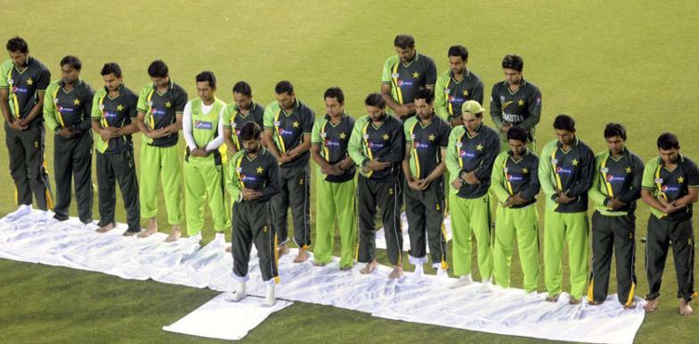 Always-this-scene-Pakistan-Cricket-Team-Prayer-in-Mohali-Stadium.jpg