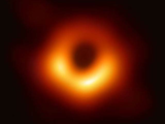 1626817-blackhole-1554905290.jpg
