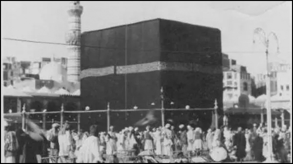 khana-e-kaaba-old-pics-01-1565697790.jpg