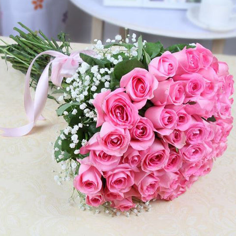 25-pink-roses-hand-tied-bouquet_grande.jpg