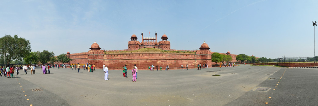 lossy-page1-2100px-Red-Fort-Delhi-2014-05-13-3134-3139-Archive.jpg