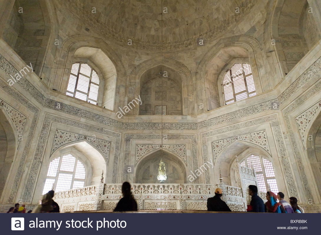 the-cenotaph-of-mumtaz-mahal-and-shah-jahan-inside-the-taj-mahal.jpg