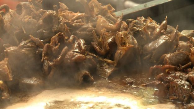 160914103311_gujranwala_food_640x360_bbc_nocredit.jpg