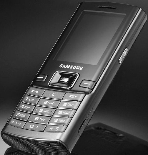 Samsung-D780-Duos-the-More-Affordable-Dual-SIM-Phone-2.jpg