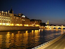 220px-Seine_by_Eiffel.jpg