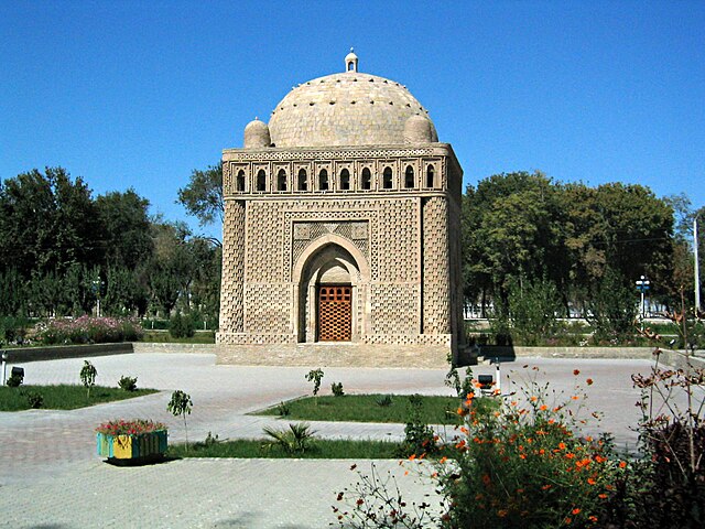 640px-Samaniden-Mausoleum_2006.jpg